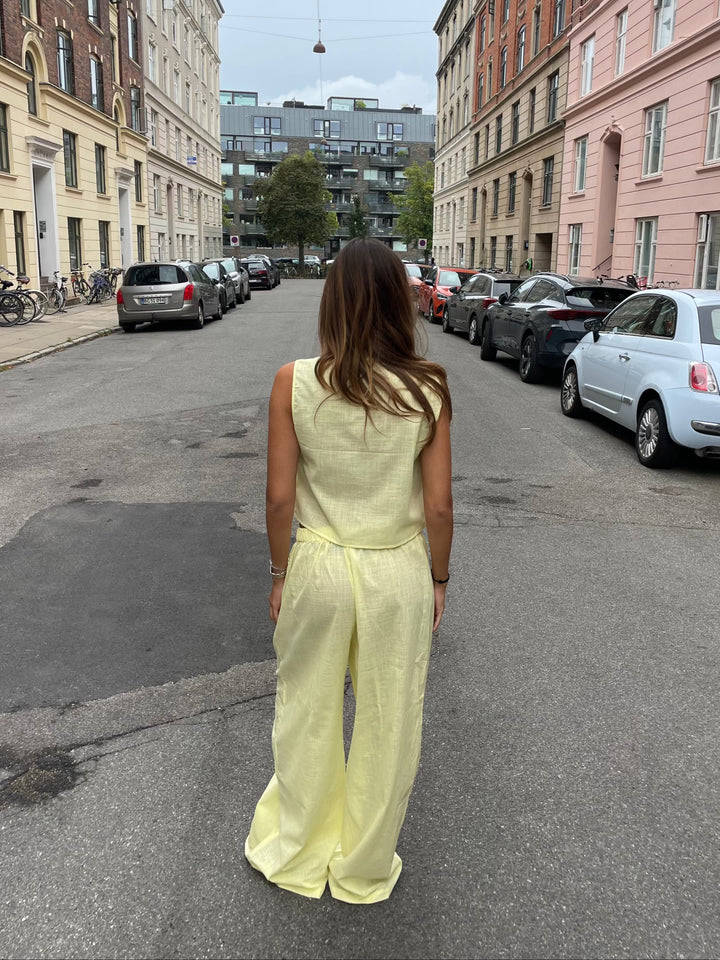 Elva linen vest - Light yellow