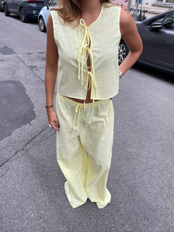 Elva linen vest - Light yellow