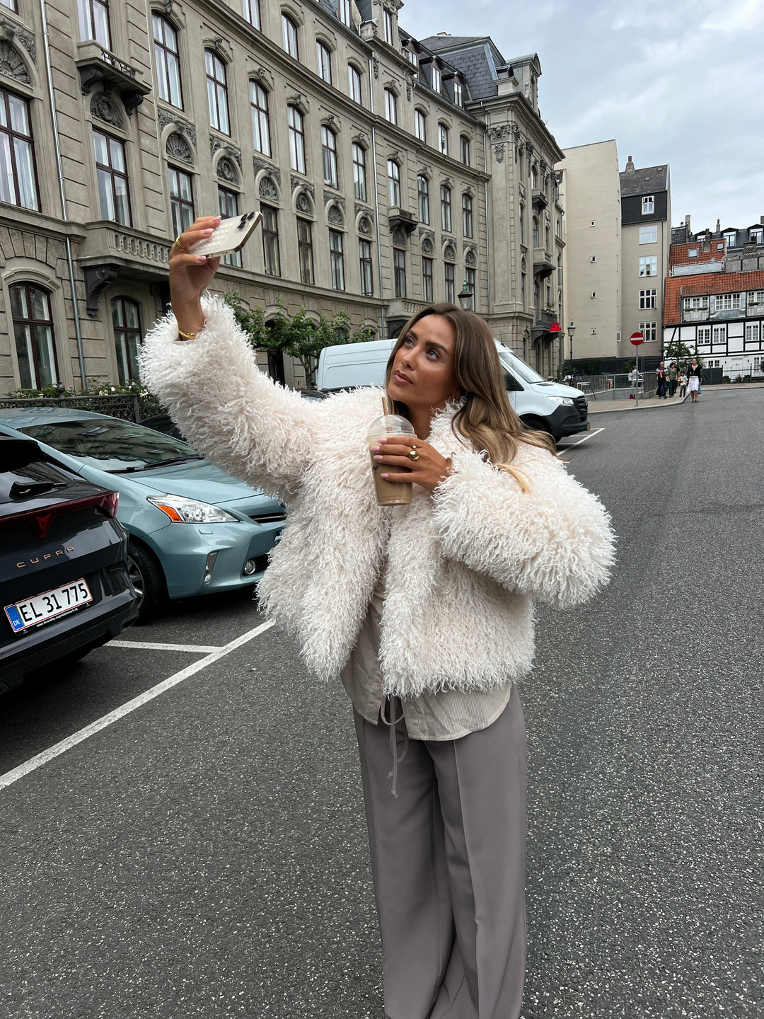 Mina fur jacket - Sand colored