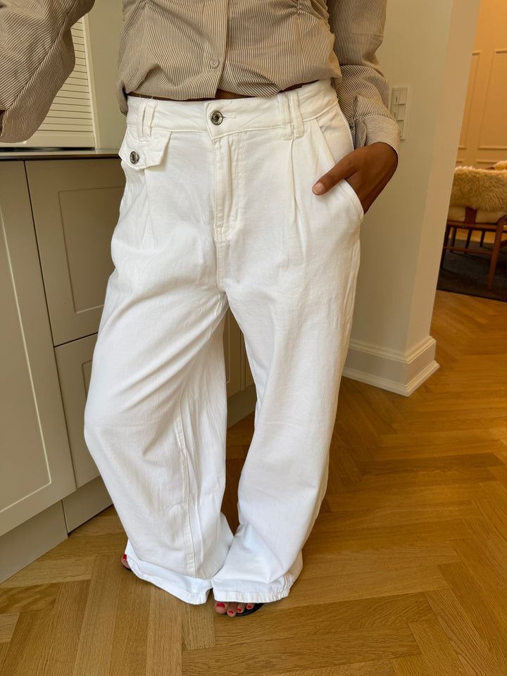 Esme baggy jeans - White