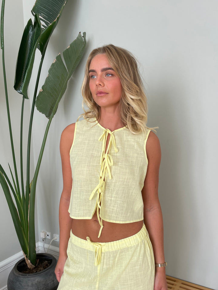Elva linen vest - Light yellow