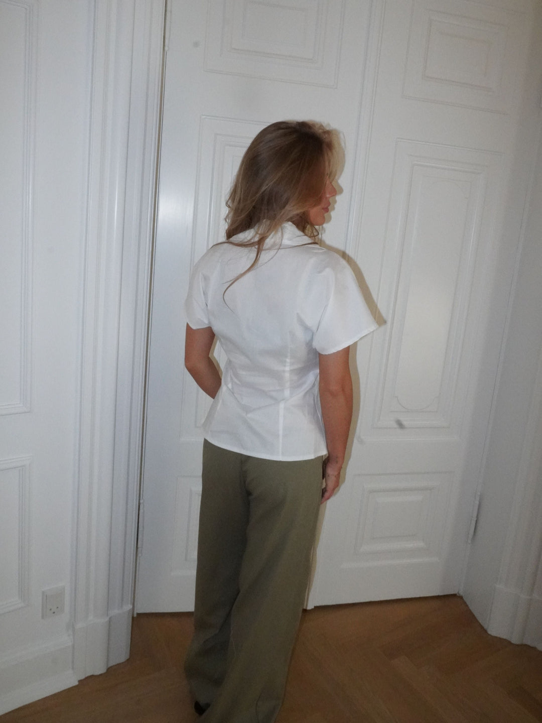 Alessia fitted short-sleeved shirt - White