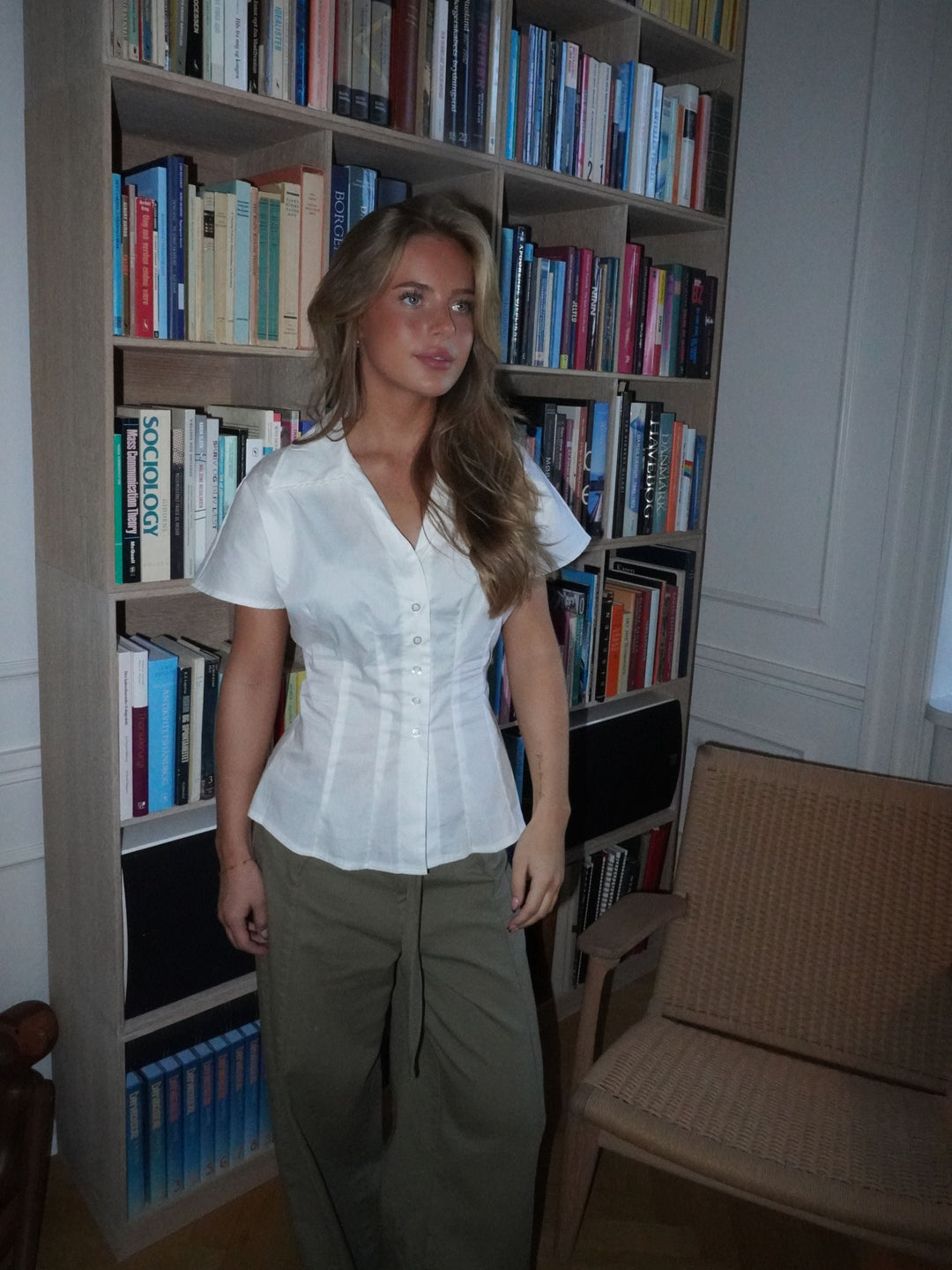 Alessia fitted short-sleeved shirt - White