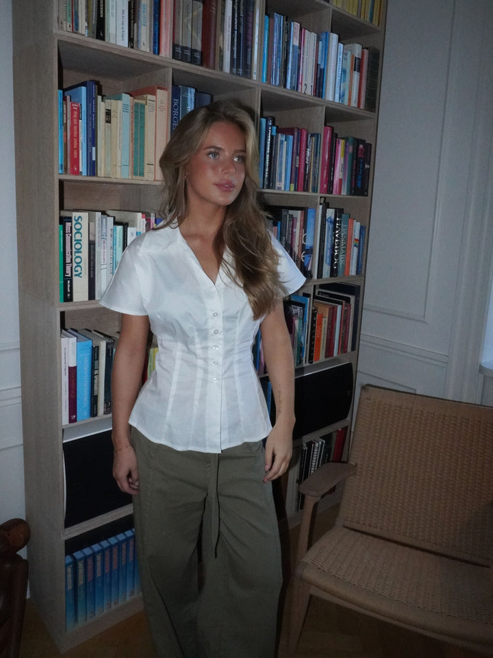 Alessia fitted short-sleeved shirt - White