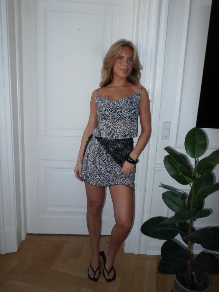 Celeste mesh mini zebra dress - Black/white