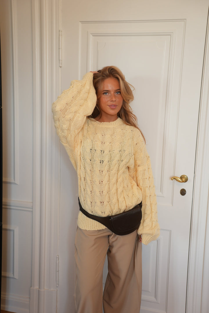 Anora chunky knit sweater - Light yellow
