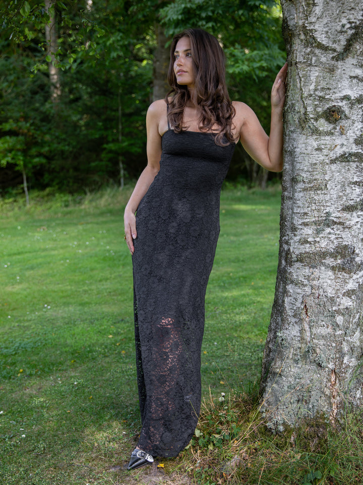 Oura maxi lace dress - Black