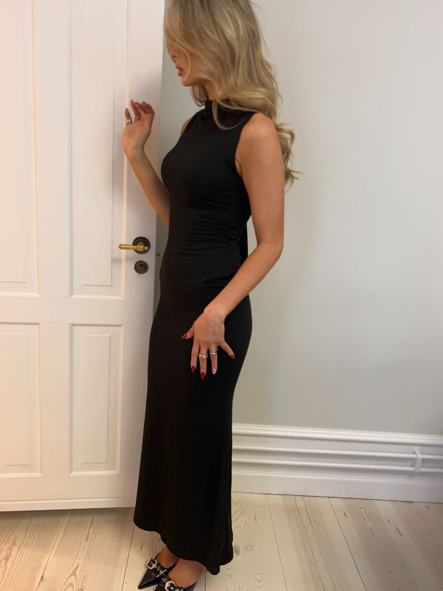 Hannah maxi dress - Black AYA-S Worldwide Hannah maxi dress - Black AYA-S Worldwide