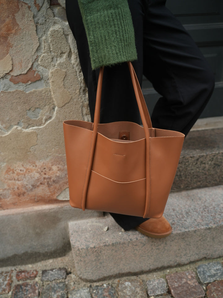 Helene Shoulder Bag - Brown