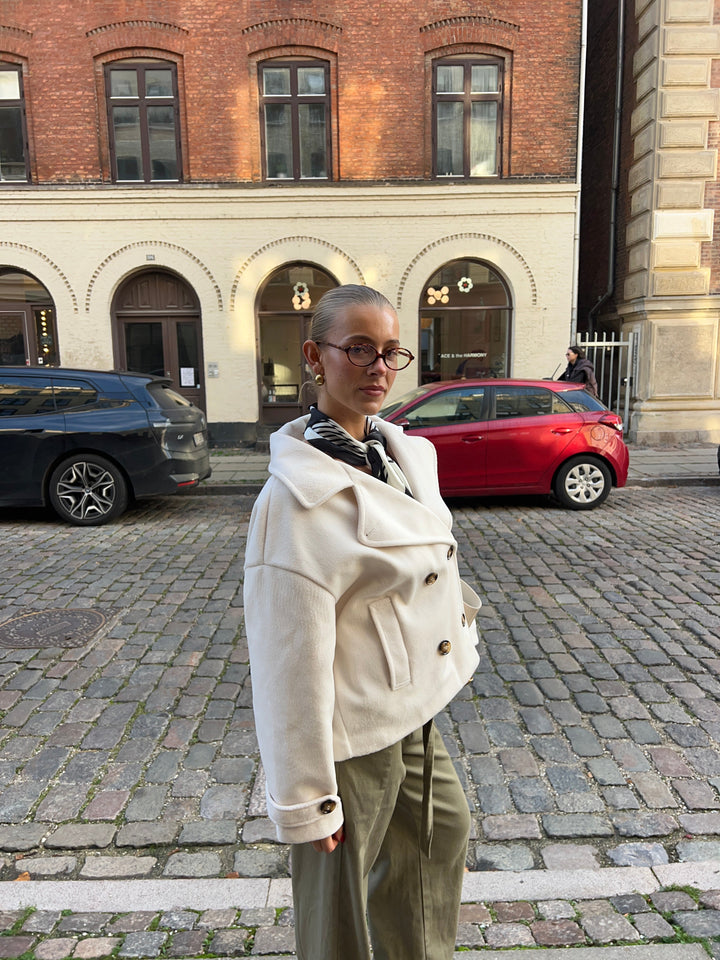 Kelly short coat - White