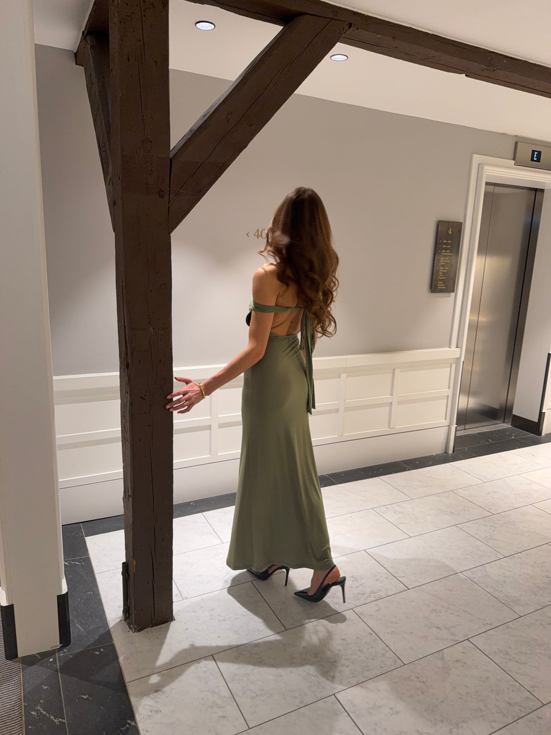 Gela open-back maxi dress - Sage