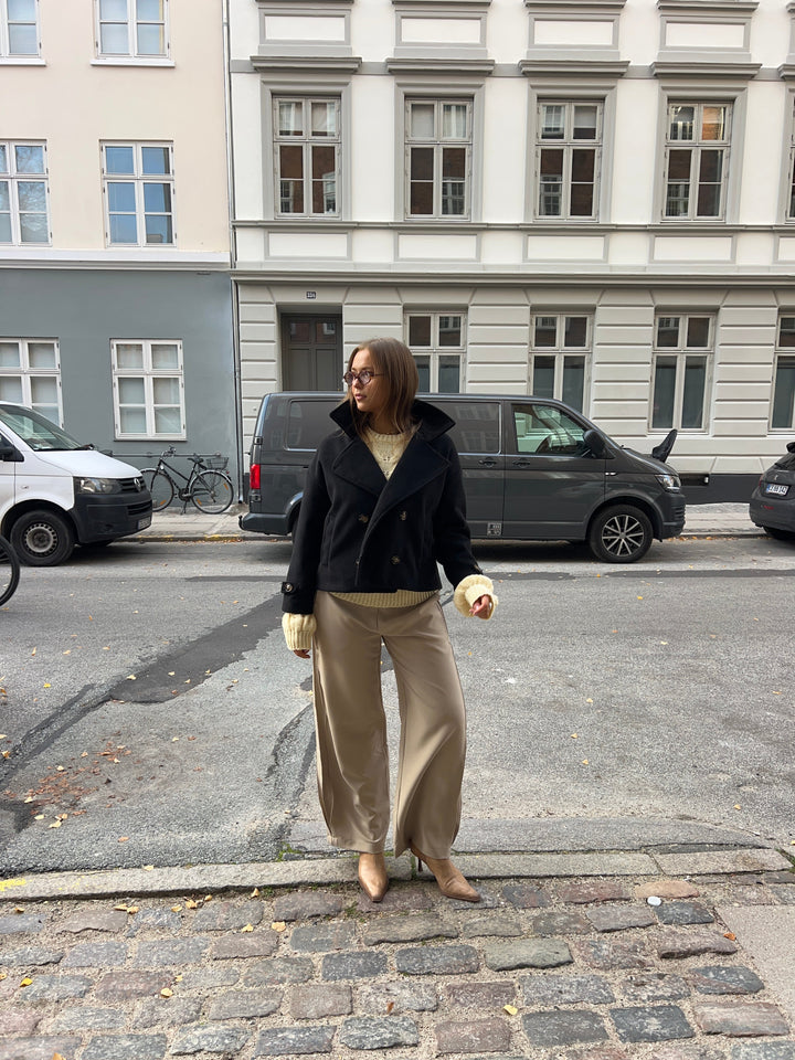 Kelly short coat - Black