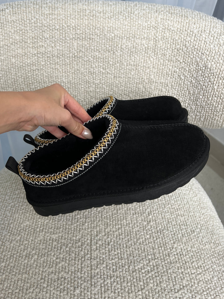 Tora teddy bear shoe - Black