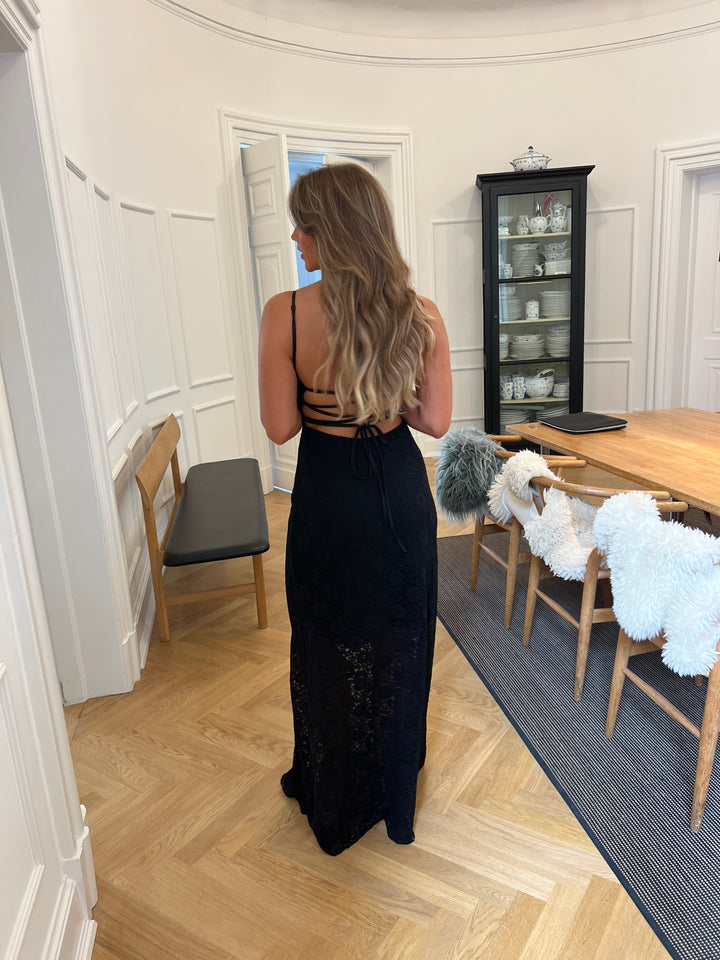 Oura maxi lace dress - Black