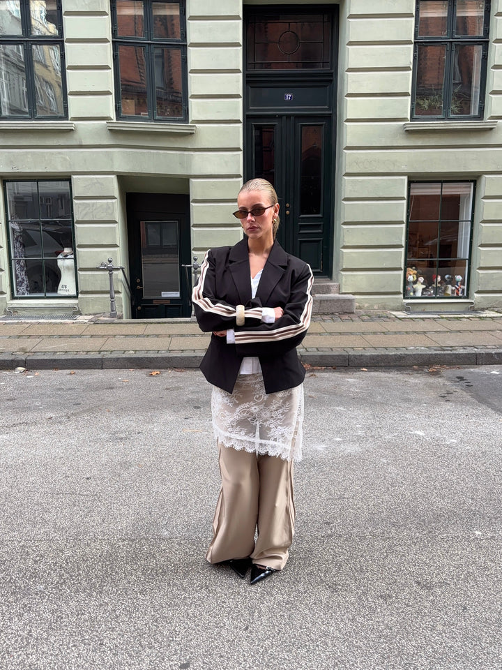 Livia Tie blazer - Black