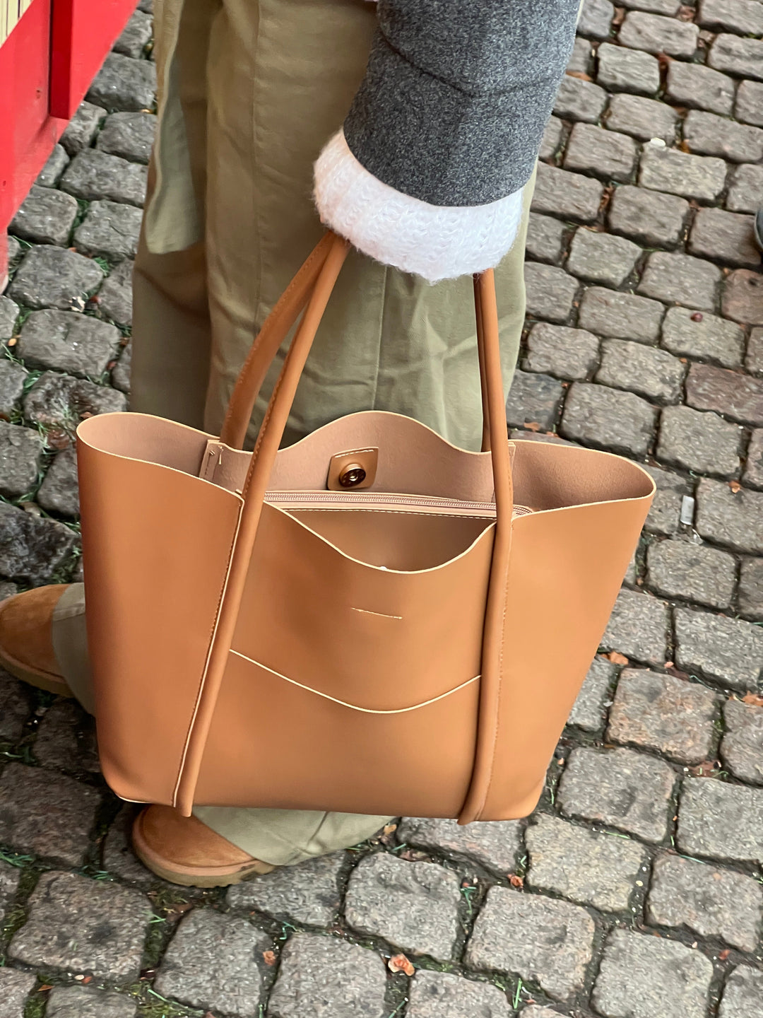 Helene Shoulder Bag - Brown