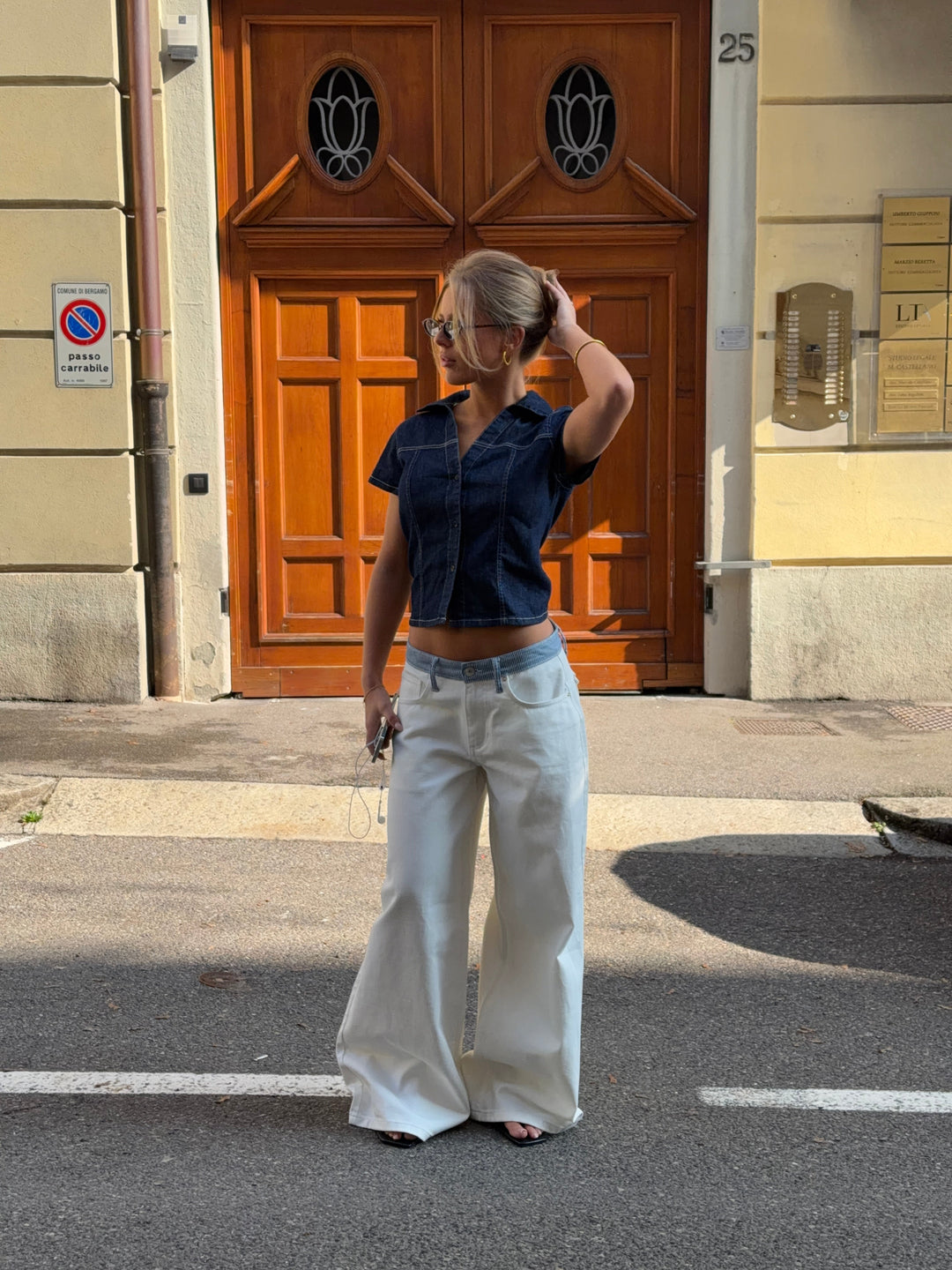 Bjørk striped low-waisted loose jeans - White/Blue