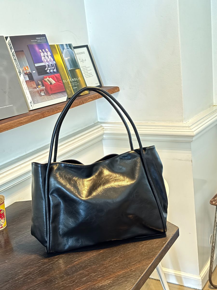 Mone shoulder bag - Black