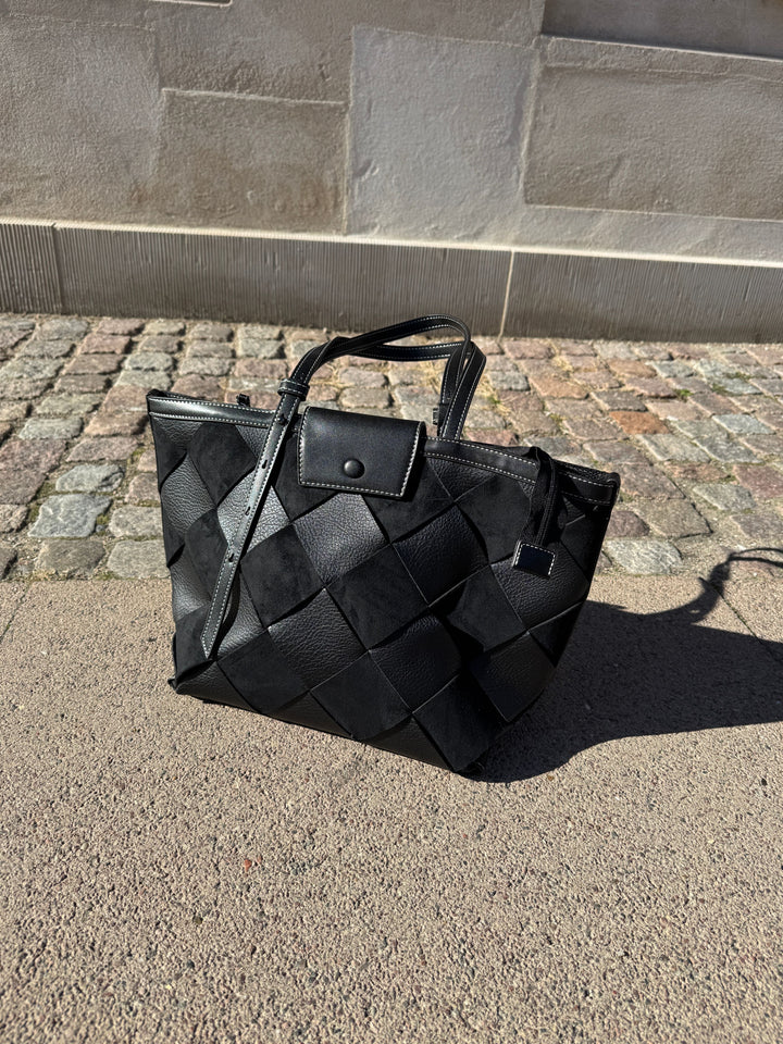 Tilia braided shoulder bag - Black