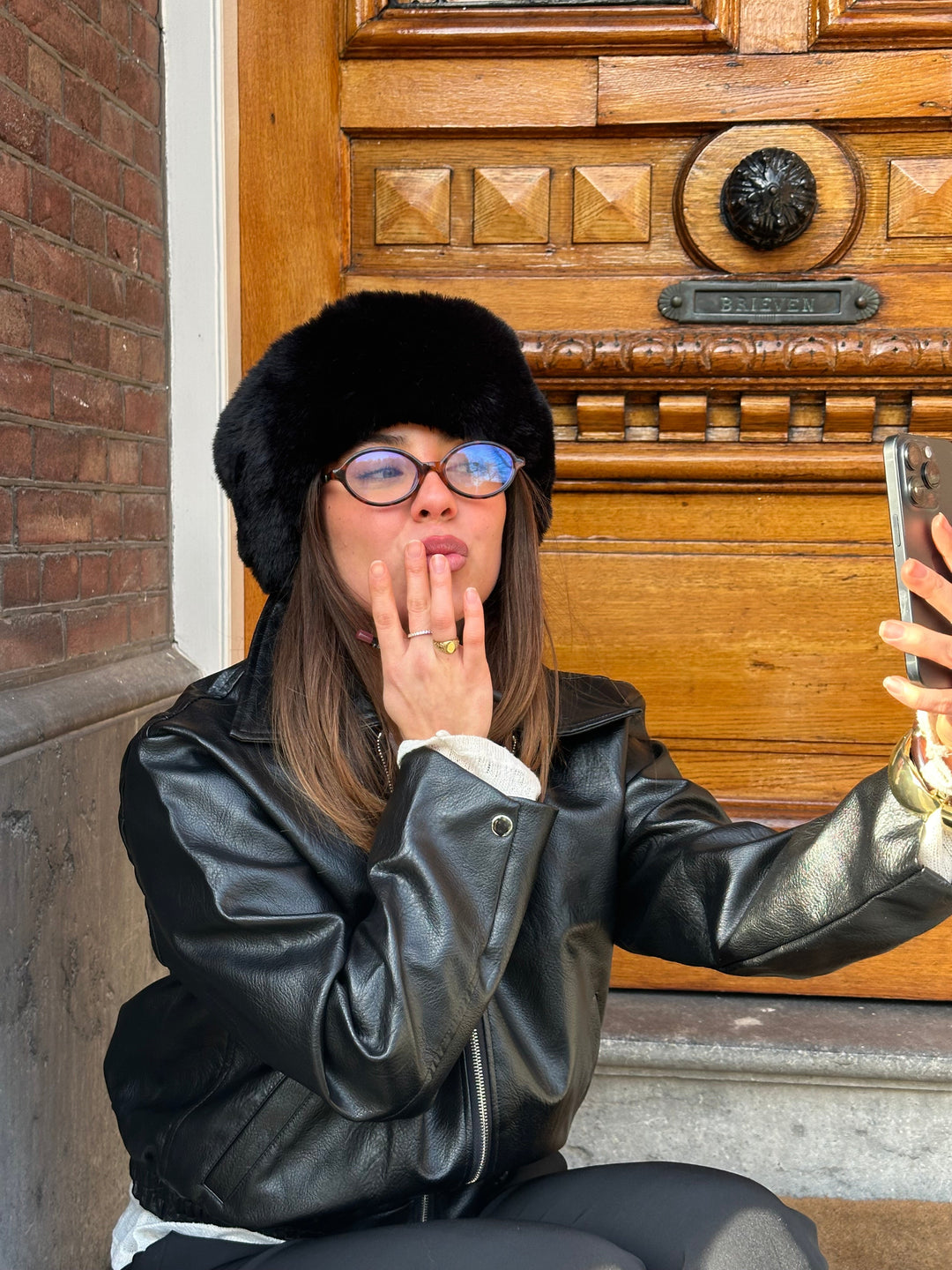 Eira fur hat - Black