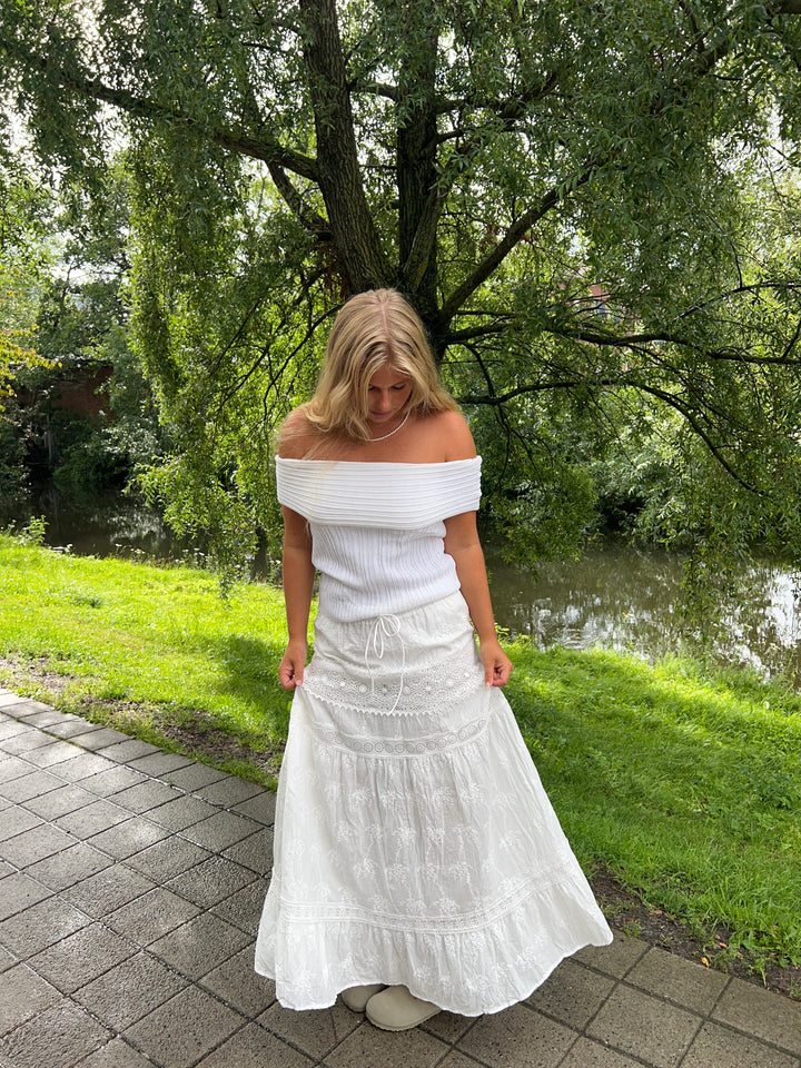 Kaya lace maxi skirt - White